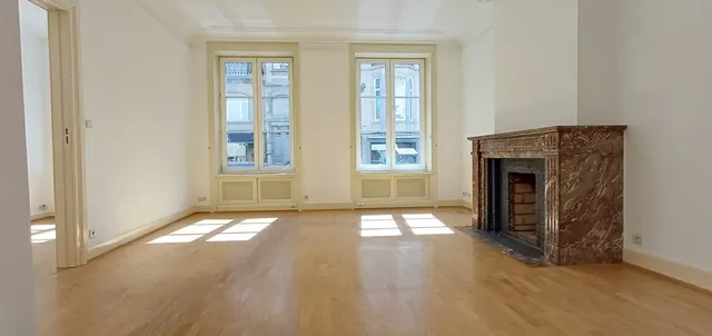 Rez-de-chaussée te koop in Uccle – 1/10