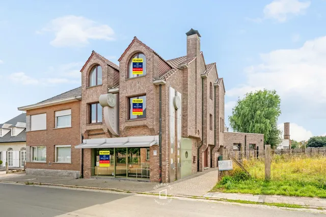Huis te koop in Denderleeuw – 1/10