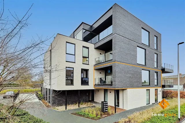 Appartement te koop in Lommel – 1/10