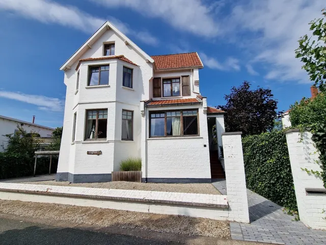 Villa à vendre à De Panne – 1/10