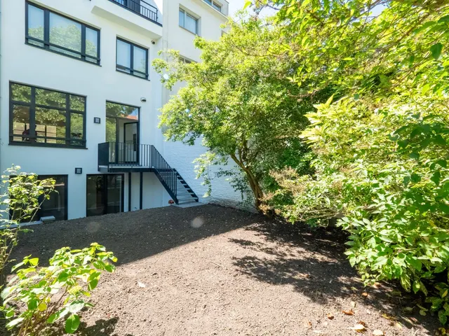 Rez-de-chaussée te koop in Woluwe-Saint-Lambert – 1/10