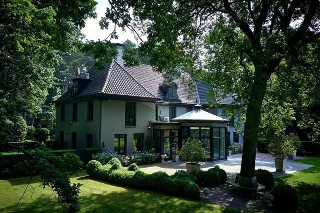 Huis te koop in Schoten – 1/10