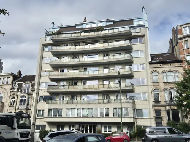Appartement à louer à Uccle – 1/2