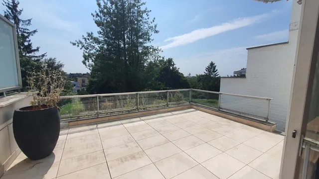 Maison à louer à Uccle – 1/10