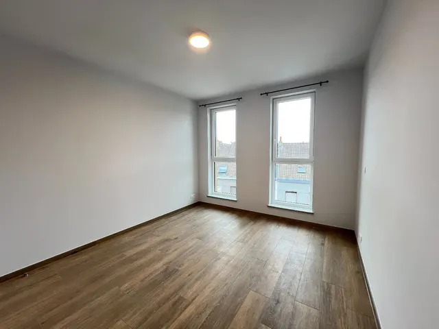 Appartement te huur in Tournai – 1/8