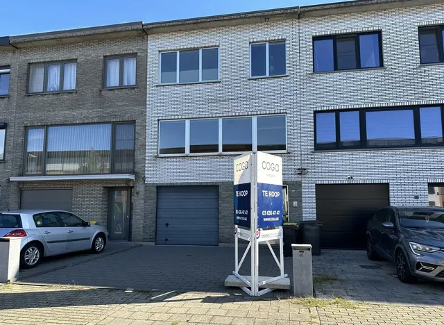 Huis te koop in Stabroek – 1/3