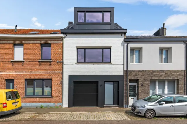 Huis te koop in Schoten – 1/3
