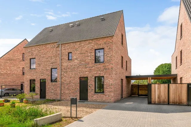 Huis te koop in Wortel – 1/10