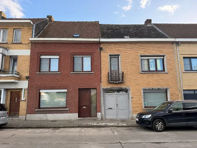 Huis te koop in Harelbeke – 1/10