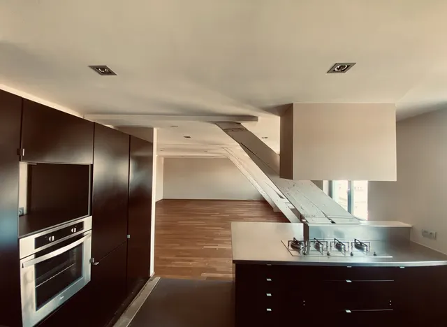Appartement à louer à Ixelles – 1/9