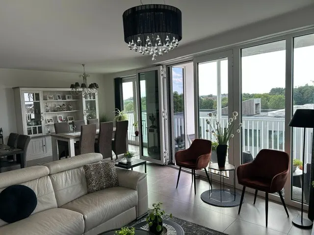 Appartement te koop in Eeklo – 1/10