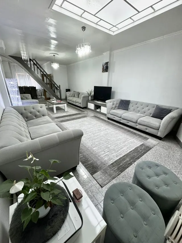 Huis te koop in Sint-Amandsberg – 1/9