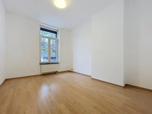 Huis te huur in Charleroi – 1/10