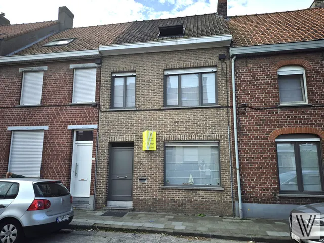 Huis te koop in Izegem – 1/10