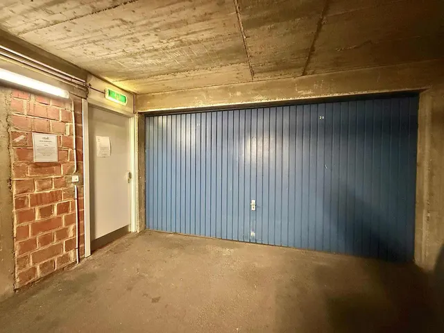 Gesloten Garagebox à vendre à Uccle – 1/5