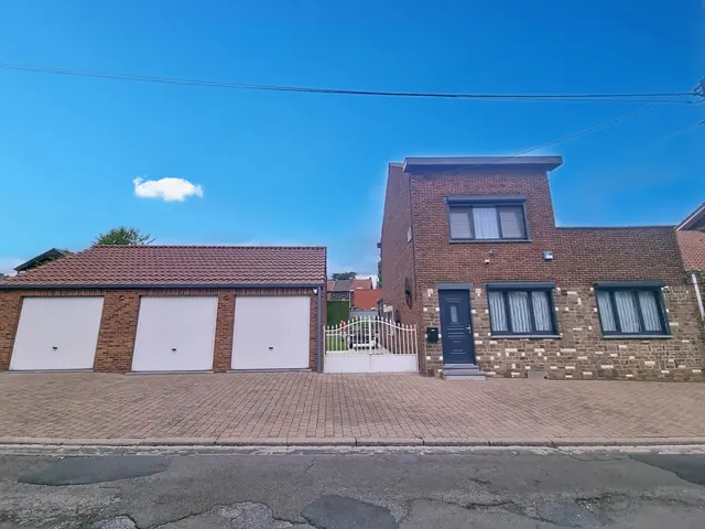 Maison à vendre à Charleroi Montignies-sur-Sambre – 1/10