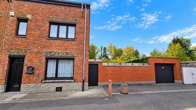 Huis te koop in Fontaine-L'Evêque – 1/10