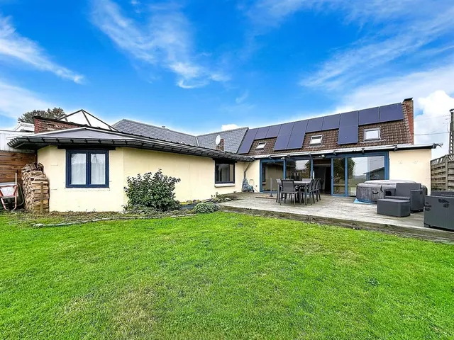 Maison à vendre à Estaimpuis – 1/10