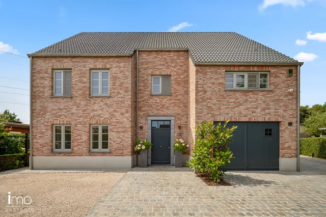 Huis te koop in Rumst – 1/10