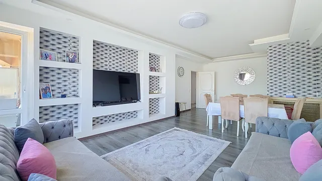 Apartment for sale in Schaerbeek – 1/10