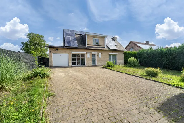 Villa à vendre à Courcelles – 1/10
