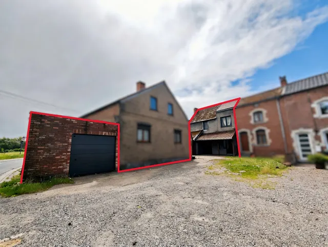 Huis te koop in Nalinnes – 1/10