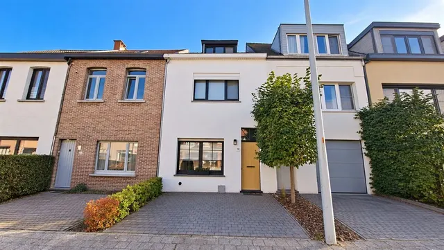Huis te koop in Schoten – 1/10