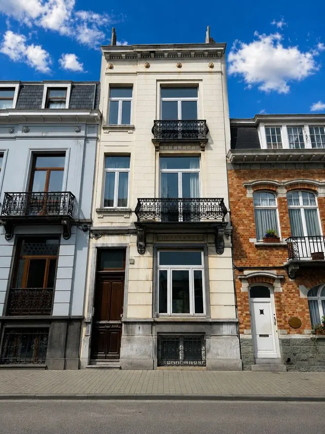 Maison à vendre à Etterbeek – 1/25