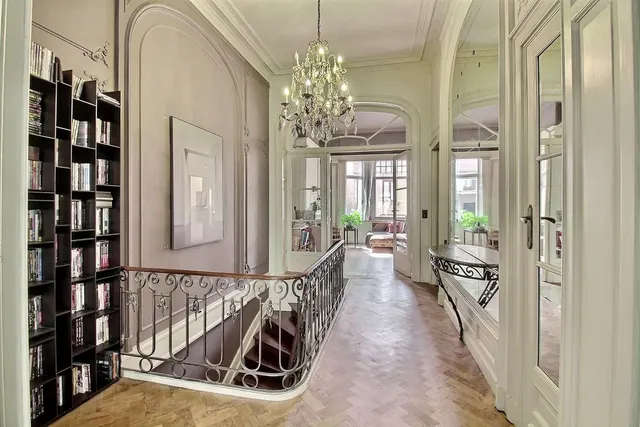 Maison à vendre à Ixelles – 1/21