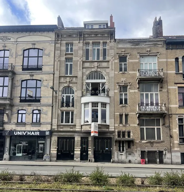 Maison à vendre à Ixelles – 1/13