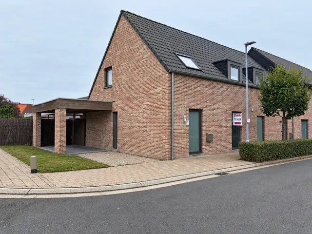 Halfopen woning te huur in Westrozebeke – 1/10