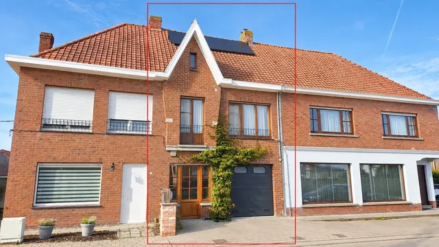 Rijwoning te koop in Oostkamp – 1/10