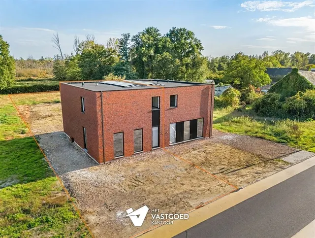 Huis te koop in Balen – 1/10