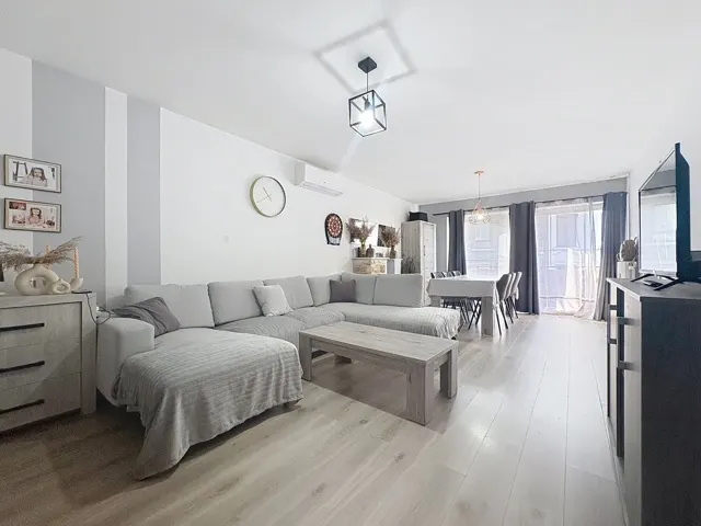 Appartement te koop in Charleroi – 1/10