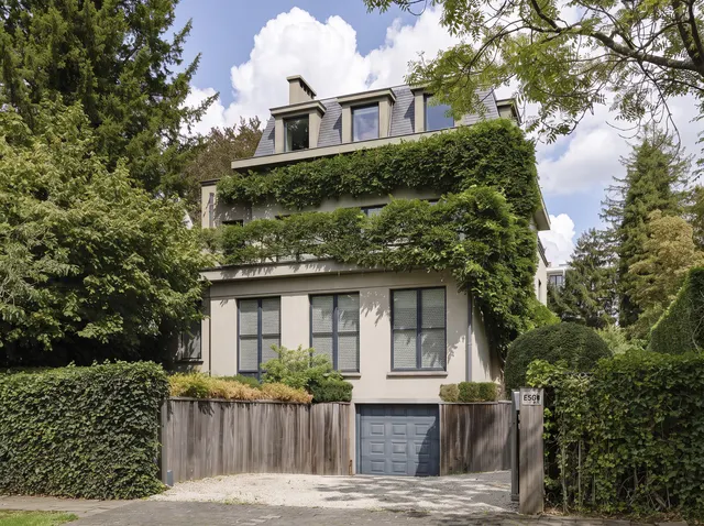 Villa te koop in Uccle – 1/10