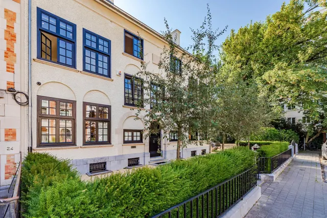 Huis te koop in Ixelles – 1/10