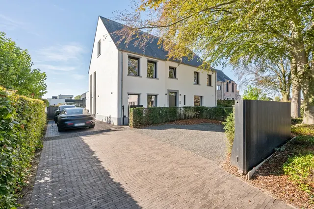 Woning en villa te koop in Hoogstraten – 1/10