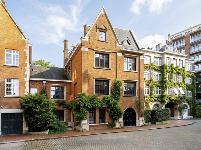 House te koop in Ixelles – 1/10