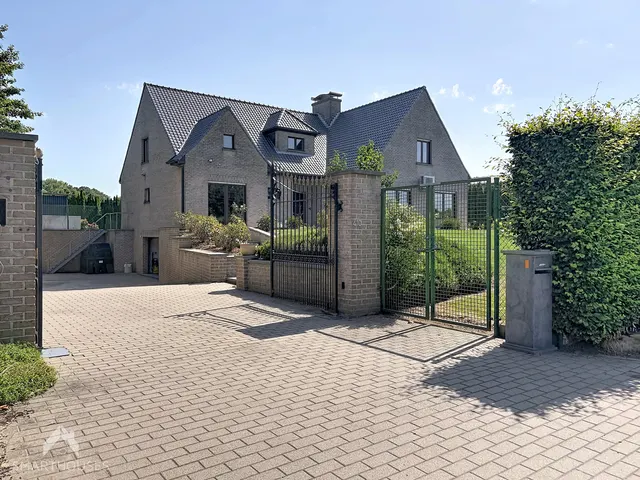 Huis à vendre à Roeselare – 1/10
