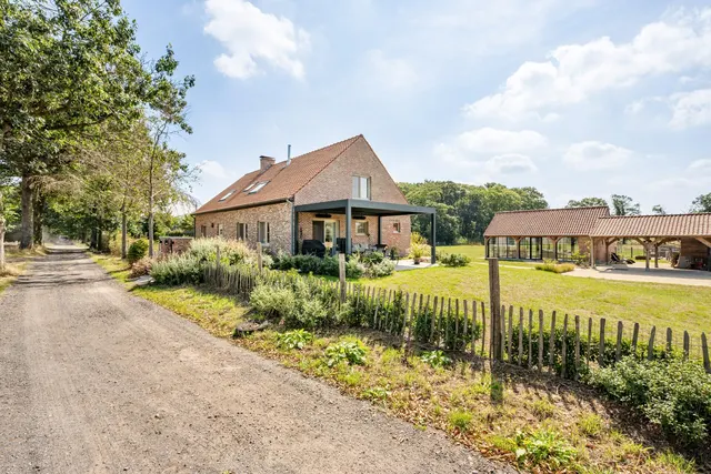 Woning en villa te koop in Aalter – 1/10
