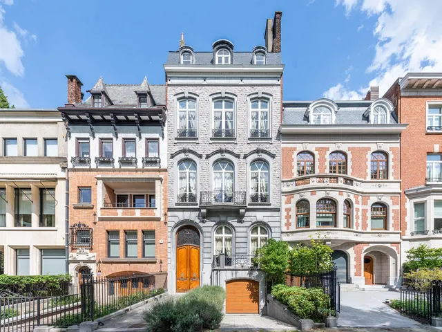 House te koop in Ixelles – 1/10