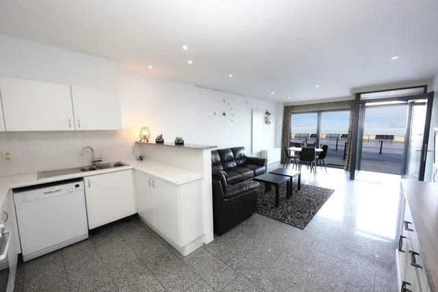 Appartement te koop in Oostende – 1/10