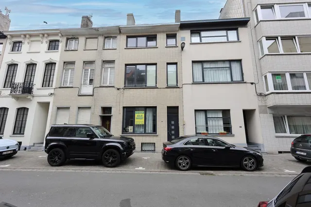 Eengezinswoning te koop in Oostende – 1/3