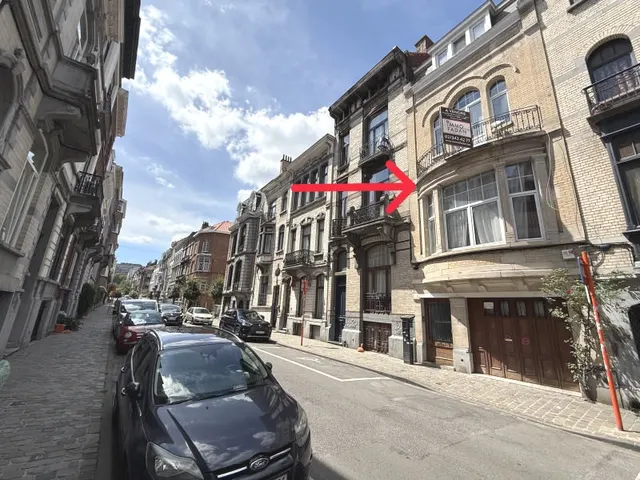 Huis te koop in Ixelles – 1/7