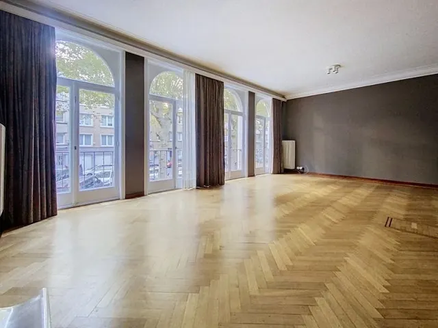 Appartement te huur in Koekelberg – 1/6