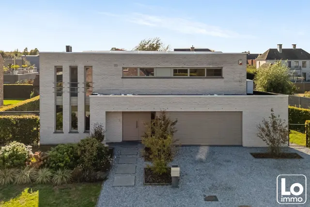 Huis te koop in Lochristi – 1/10