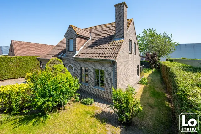 Huis te koop in Lochristi – 1/10