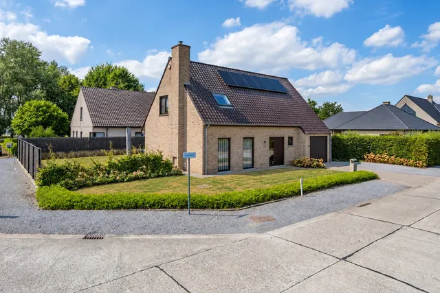 Huis te koop in Lochristi – 1/10