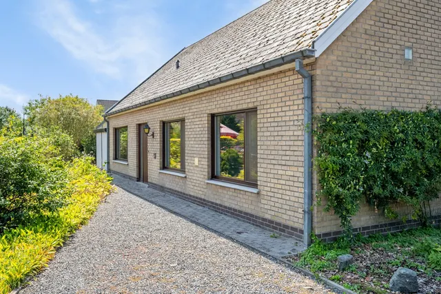 Huis te koop in Sint-Amandsberg – 1/10
