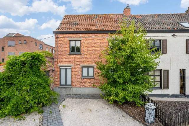 Huis te koop in Zeveneken – 1/10